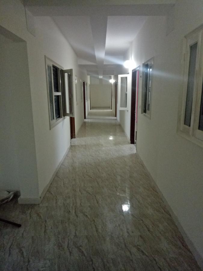 Hotel Nathu Palace Ню Делхи Екстериор снимка